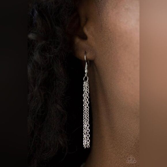 paparazzi "Ancient Arrow" silver tribal triangle elongated necklace and earrings - Picture 3 of 4